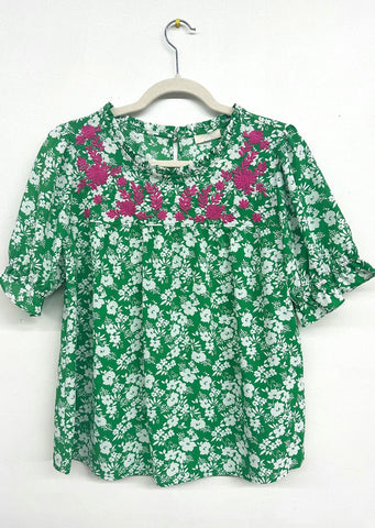 Floral Embroidery Ruffle Neck Top in Green