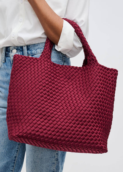 Sol and Selene Sky's The Limit - Medium Tote Bag in Wine