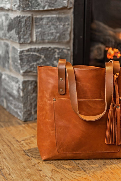 Classic Leather Tote in Hazelnut Brown