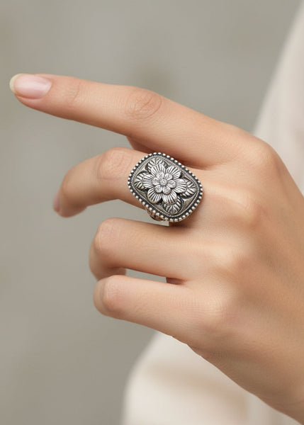 Western Flower Engraved Elastic Cuff Ring