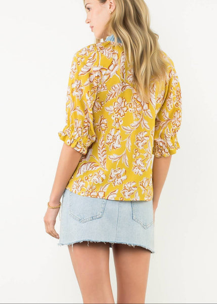 You're So Golden Contrast Trim Top by THML
