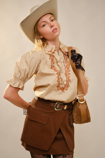 23521T - Embroidered Scallop Collar Puff Sleeve Top: S / OFF WHITE
