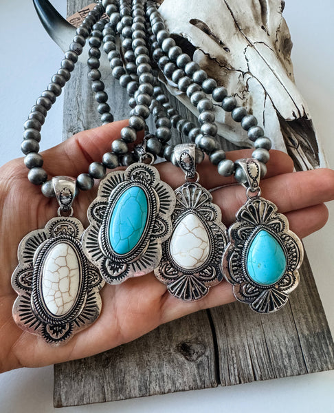 Western Pendant Navajo Style Necklace