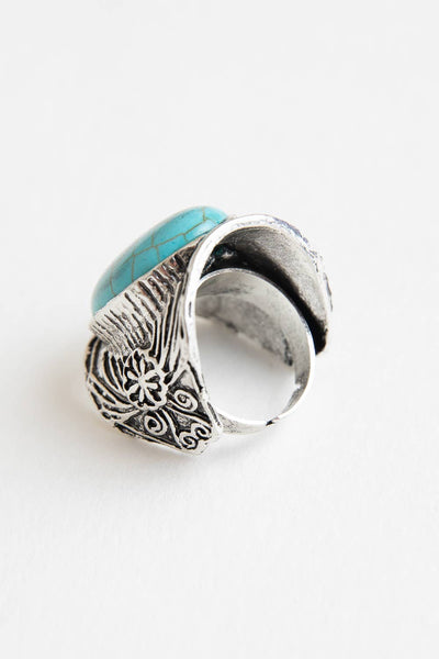 Oval Turquoise Stone Floral Engraved Silver Ring