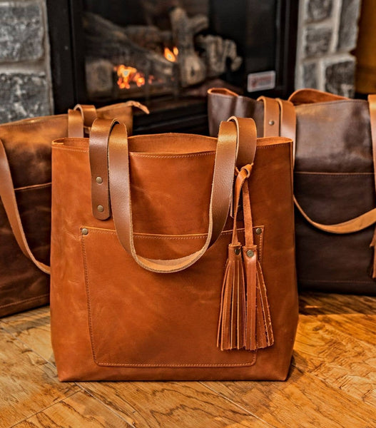 Classic Leather Tote in Hazelnut Brown