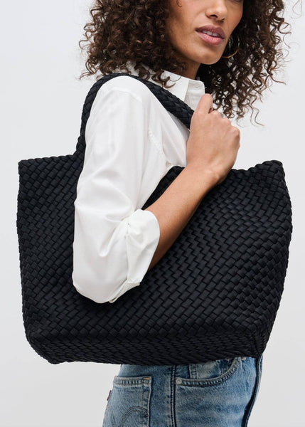 Sky's The Limit - Medium Tote in Black