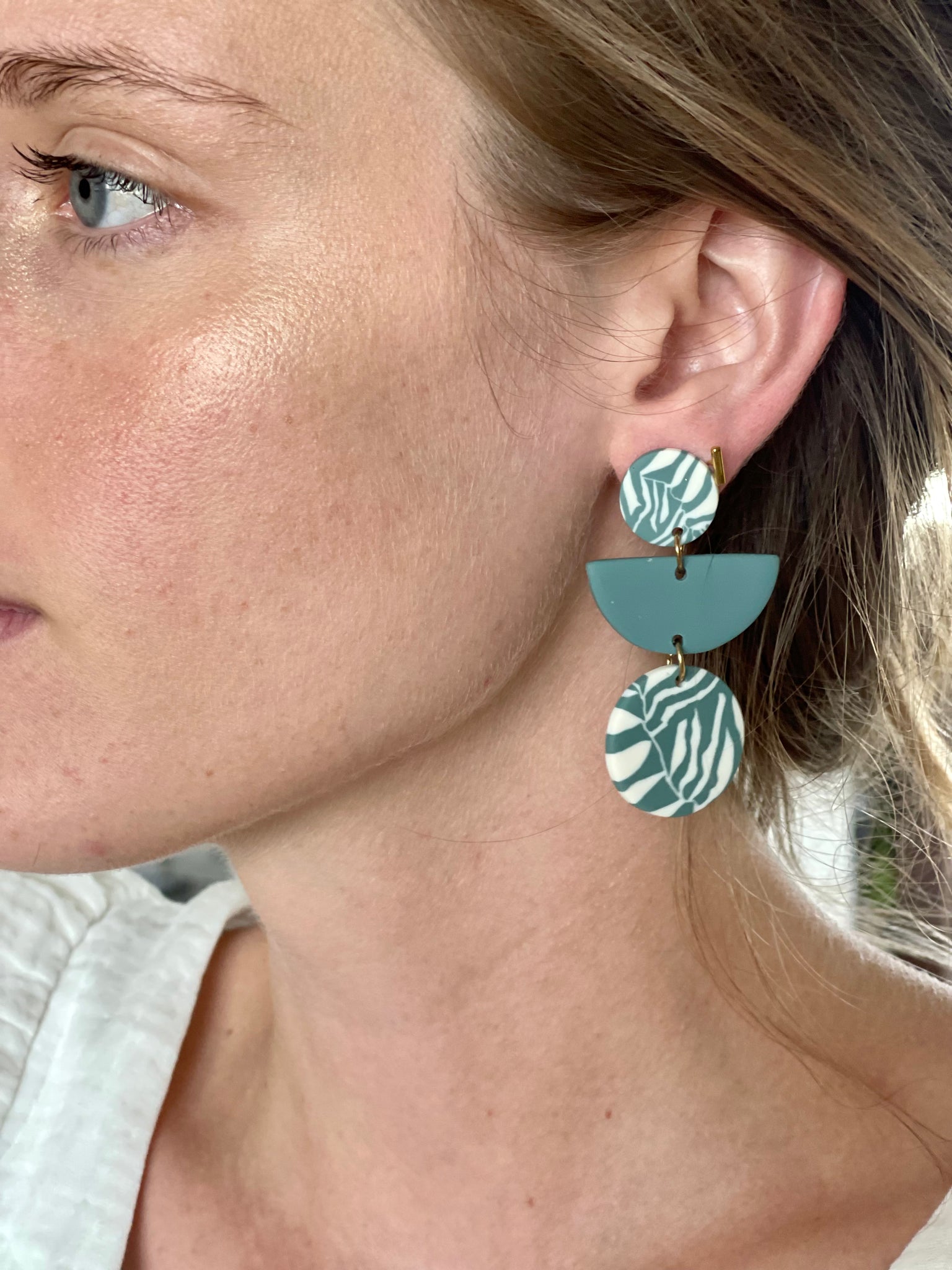 Swirling Sage Lightweight Dangle Earrings