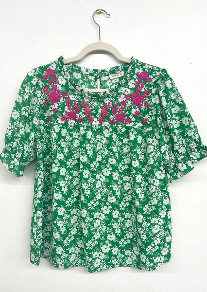 Floral Embroidery Ruffle Neck Top in Green