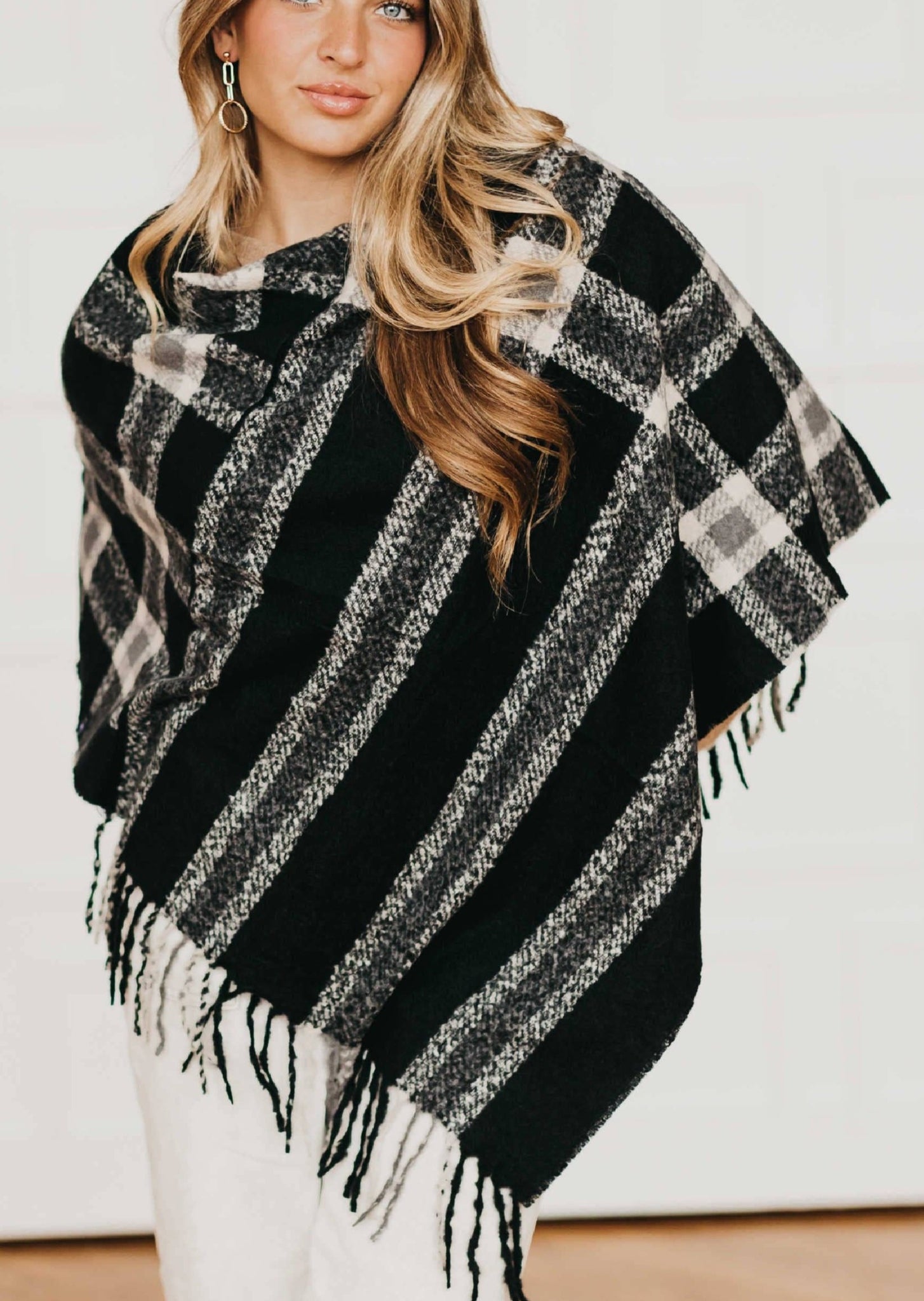 Reese Fringe Shawl/Poncho