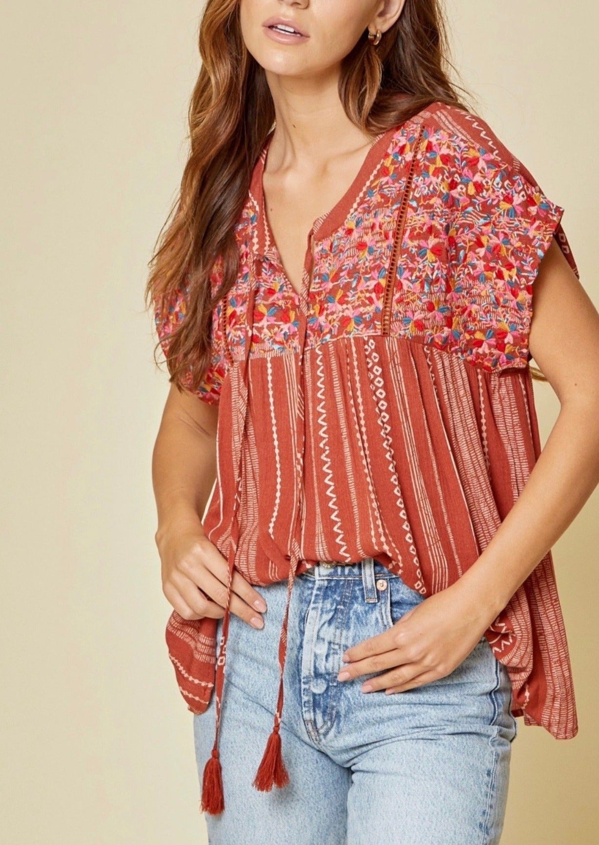 Savanna Jane Rust & Ivory Embroidery Short Sleeve Top
